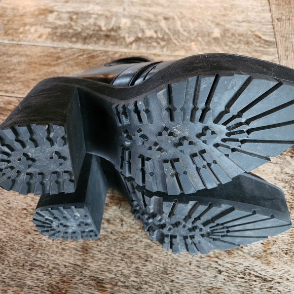 Killstar goth platform boots with buckles - Picture 5 of 9